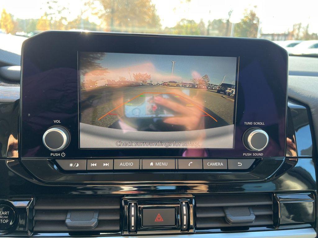 new 2025 Nissan Pathfinder car, priced at $40,344