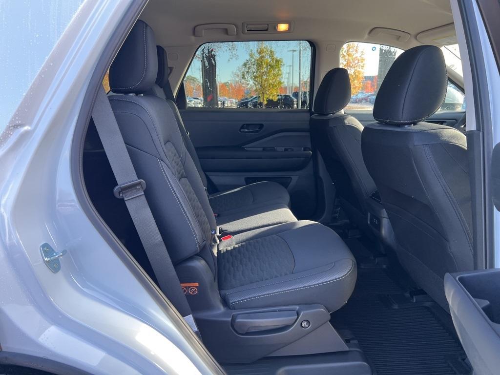 new 2025 Nissan Pathfinder car, priced at $41,335