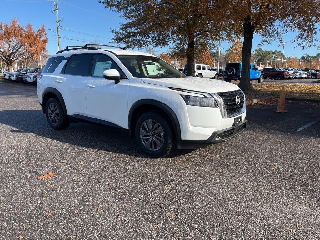 new 2025 Nissan Pathfinder car, priced at $41,335