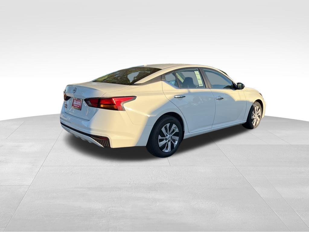 new 2025 Nissan Altima car, priced at $27,133