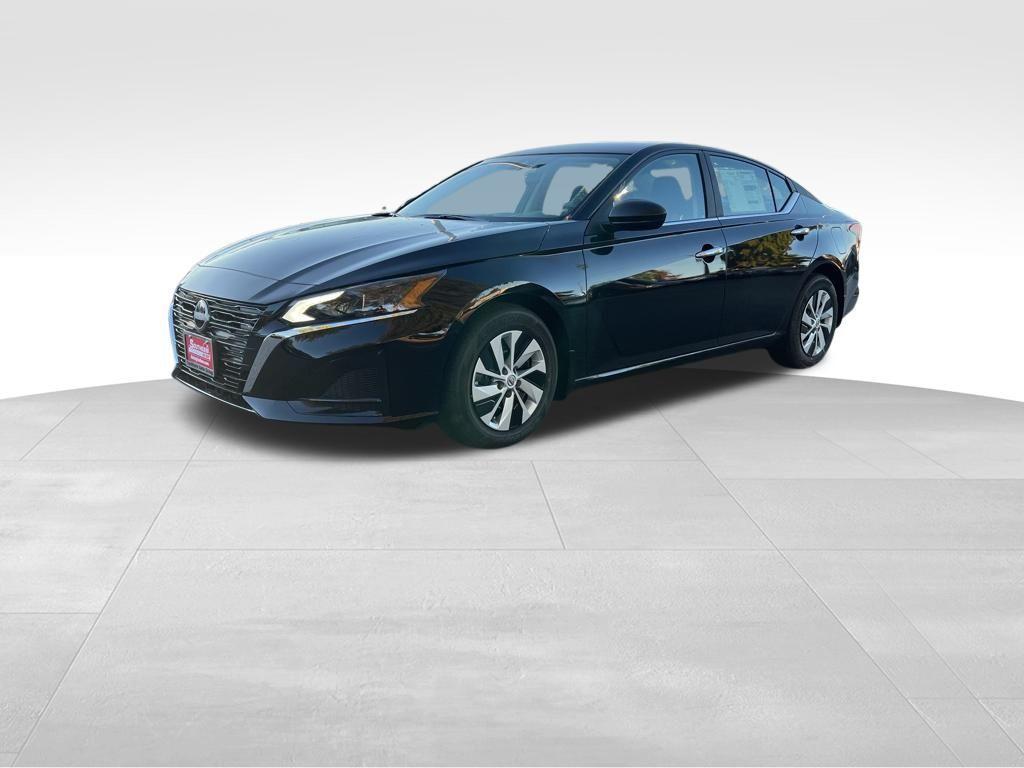 new 2025 Nissan Altima car, priced at $26,008