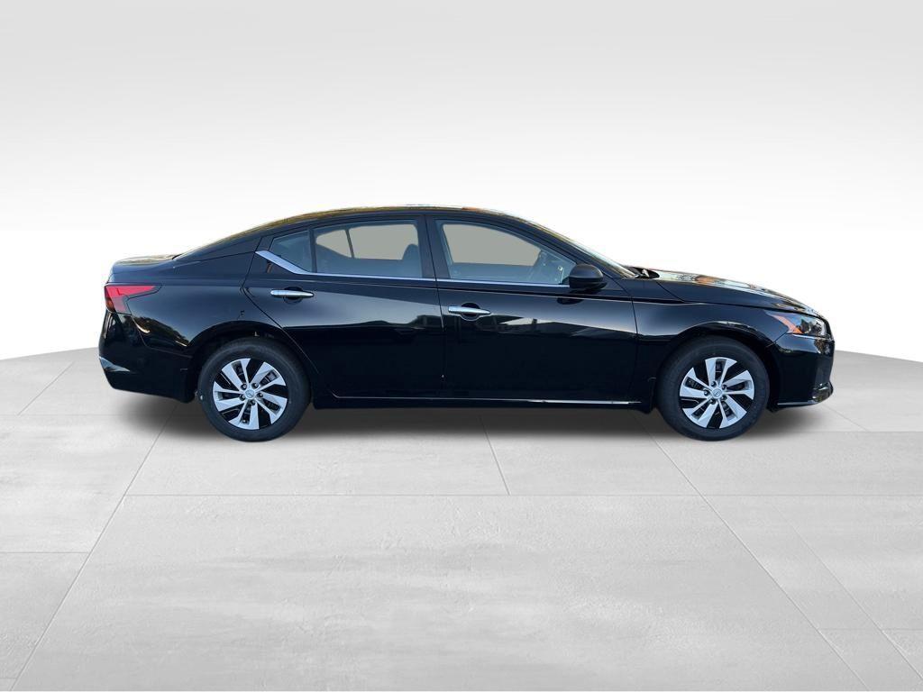 new 2025 Nissan Altima car, priced at $27,663