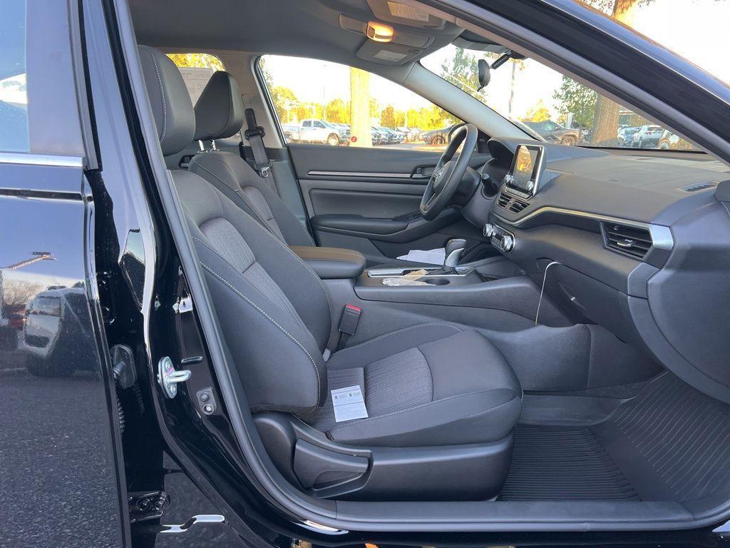 new 2025 Nissan Altima car, priced at $27,663