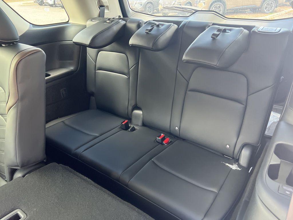 new 2025 Nissan Pathfinder car, priced at $42,905