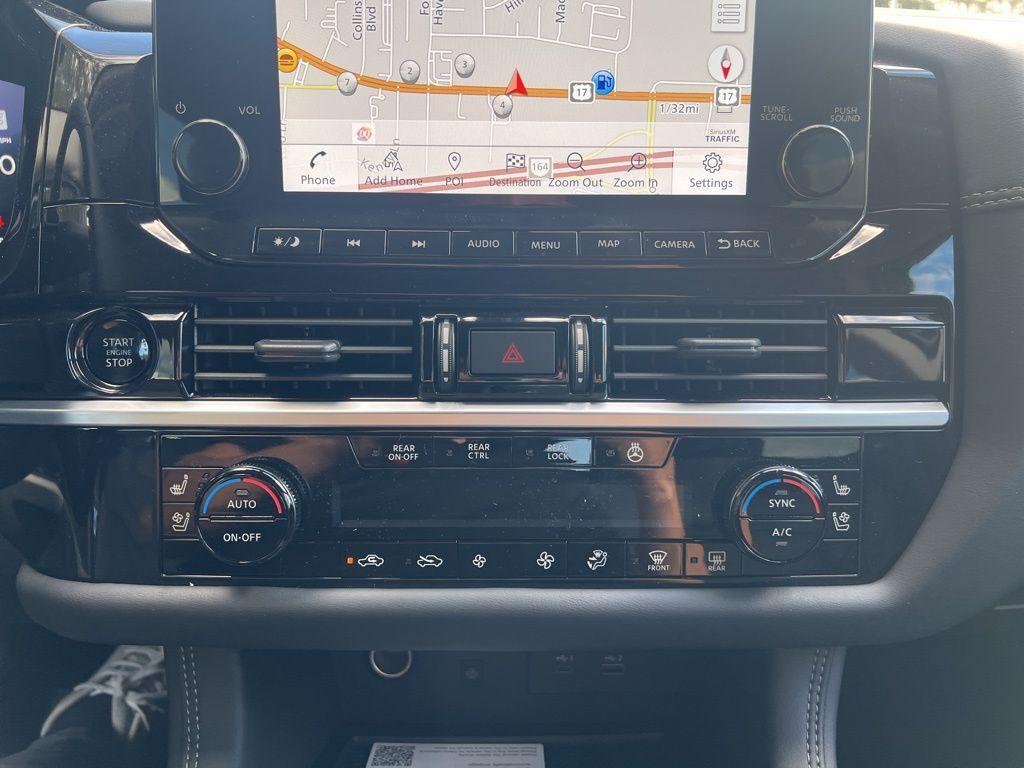 new 2025 Nissan Pathfinder car, priced at $42,905