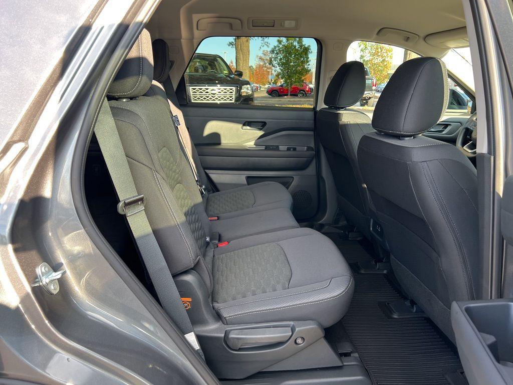 new 2025 Nissan Pathfinder car, priced at $29,335