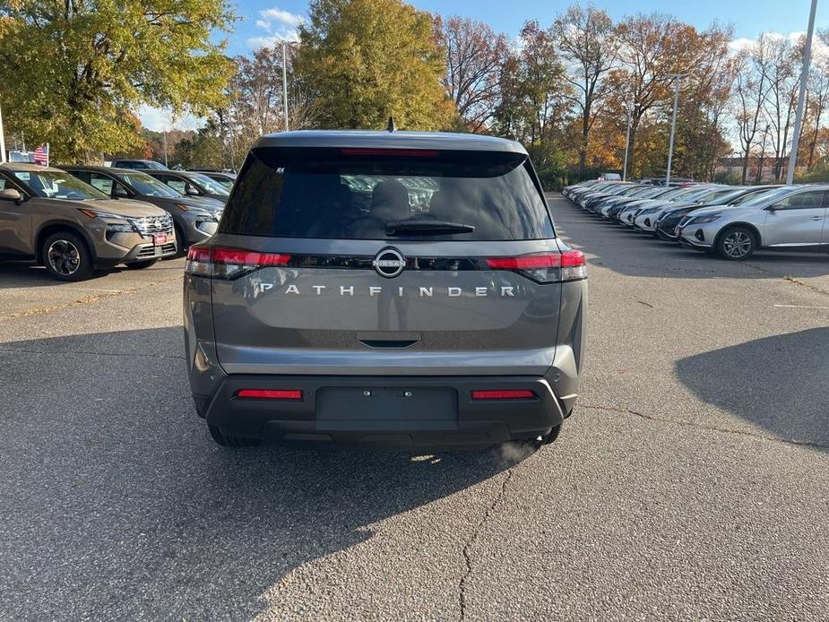 new 2025 Nissan Pathfinder car, priced at $39,010