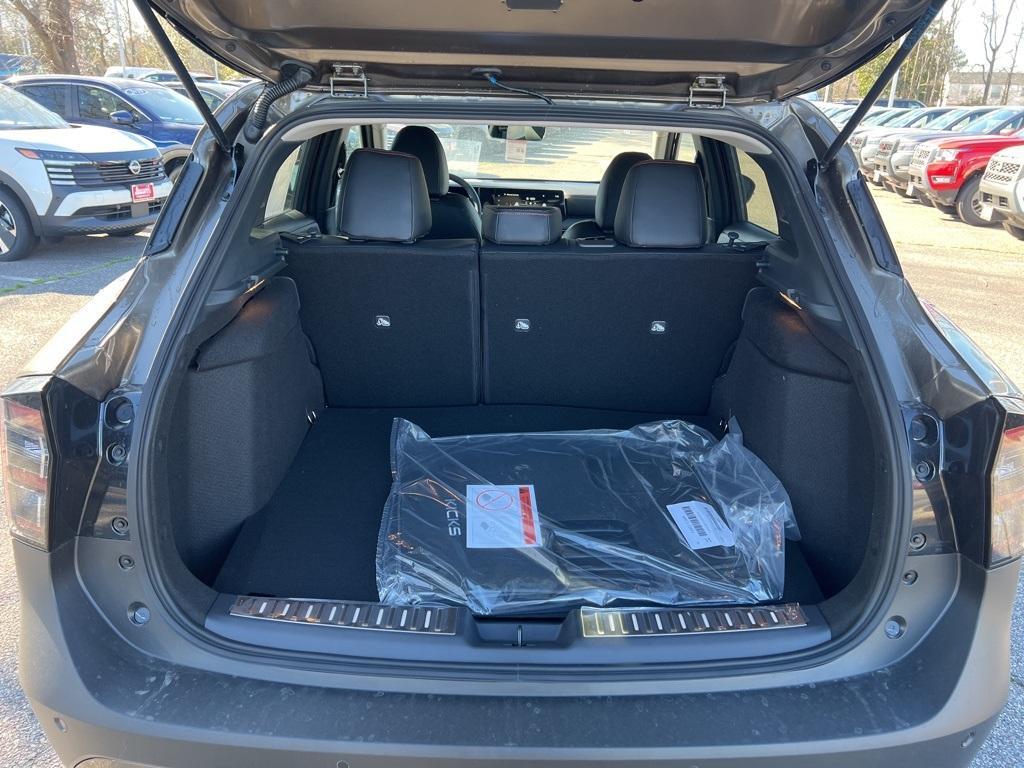 new 2025 Nissan Kicks car, priced at $30,373