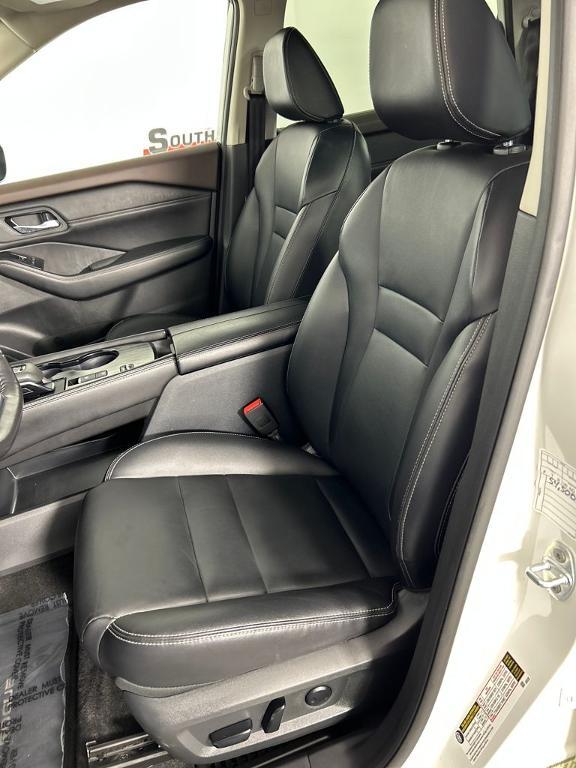 used 2023 Nissan Rogue car, priced at $22,806