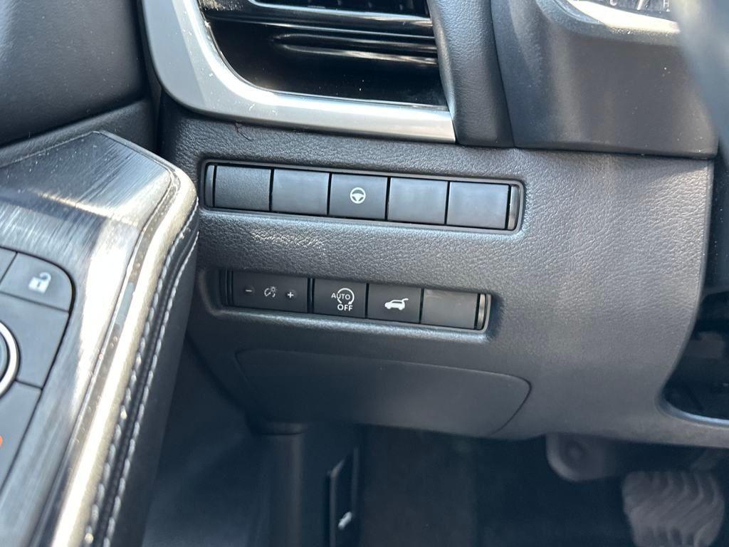 used 2023 Nissan Rogue car, priced at $23,022