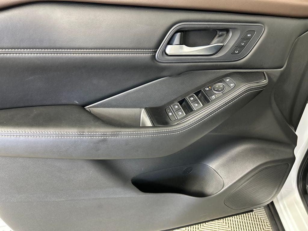 used 2023 Nissan Rogue car, priced at $22,806