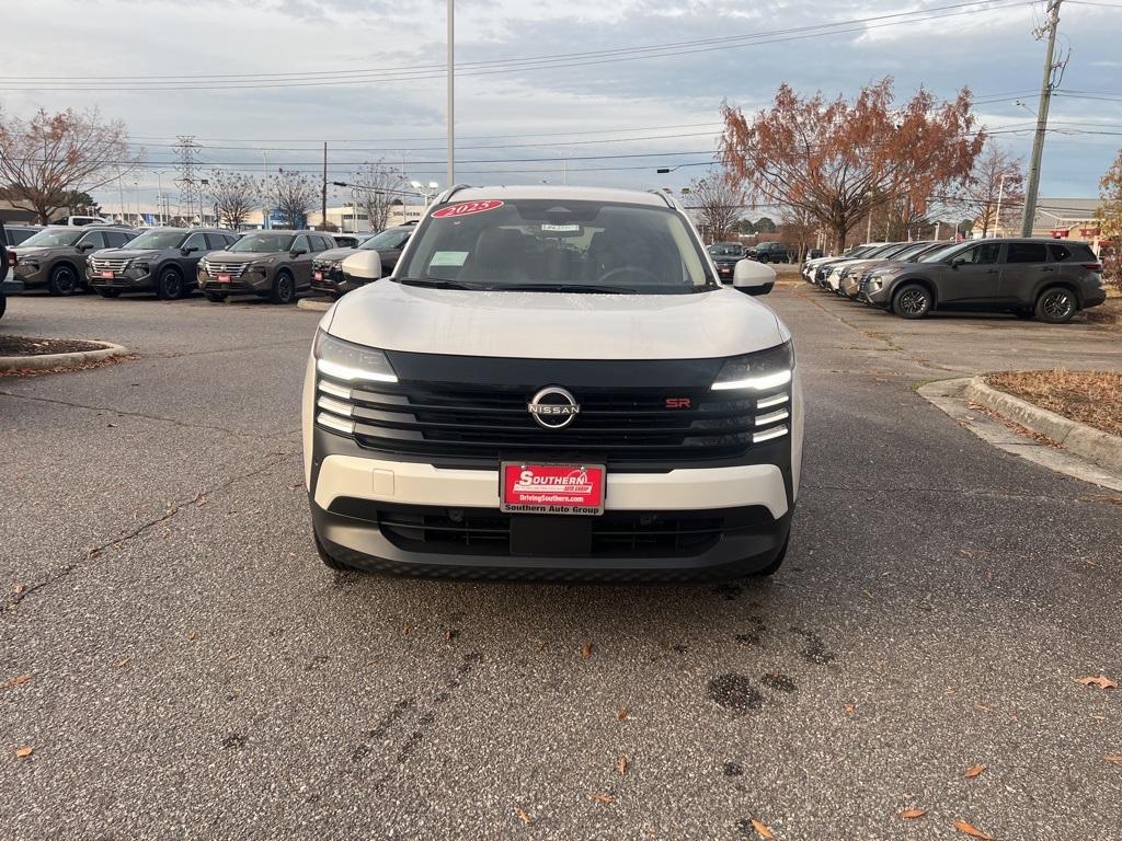 new 2025 Nissan Kicks car, priced at $29,935