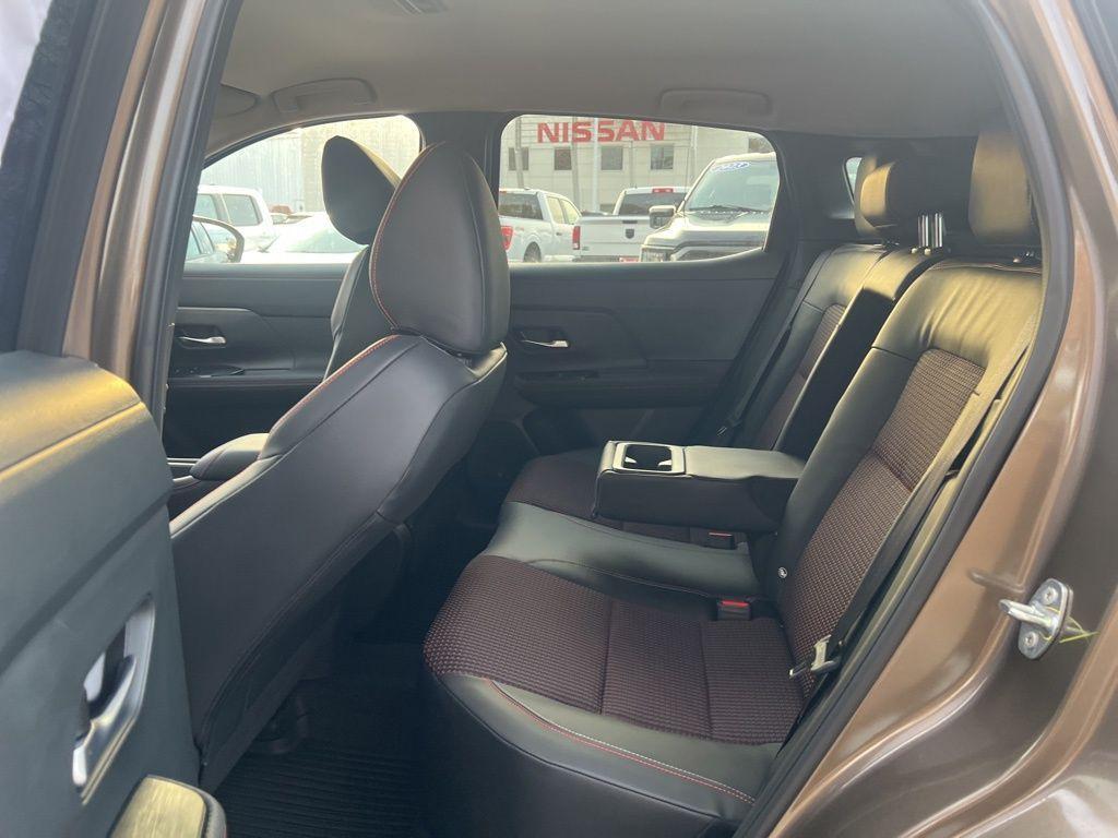 new 2025 Nissan Kicks car, priced at $29,289