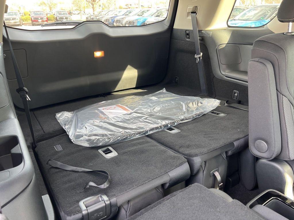 new 2025 Nissan Pathfinder car, priced at $38,788
