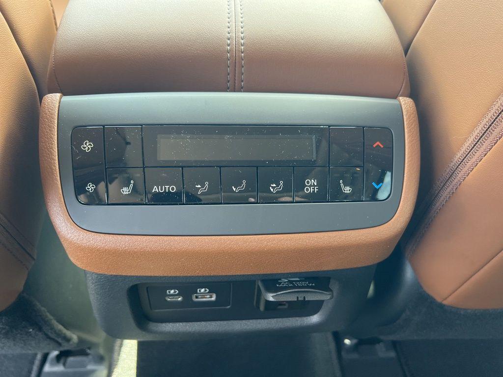 new 2025 Nissan Pathfinder car, priced at $49,602