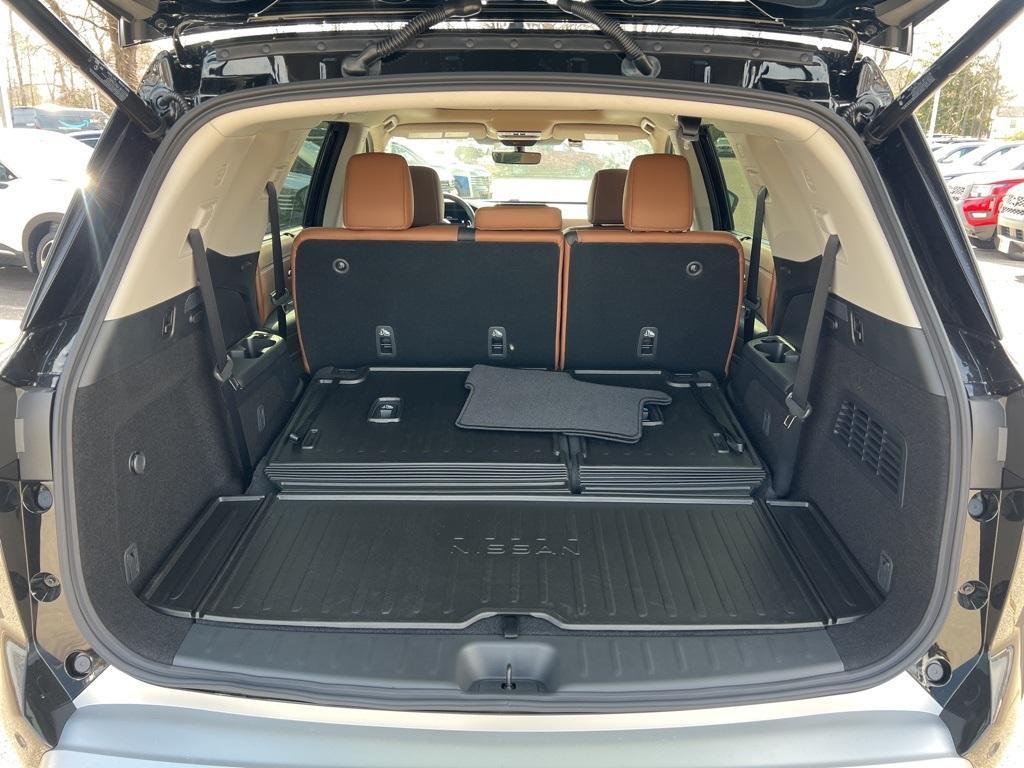new 2025 Nissan Pathfinder car, priced at $48,330
