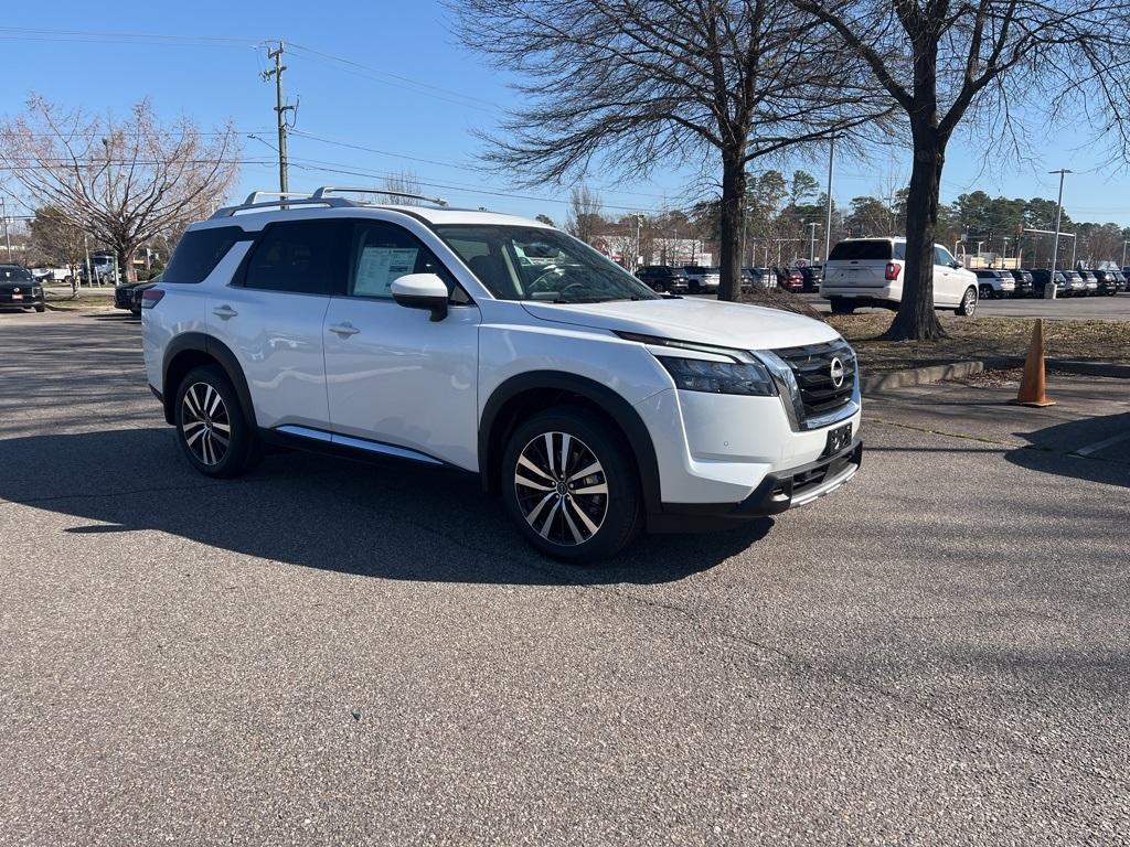 new 2025 Nissan Pathfinder car, priced at $50,511