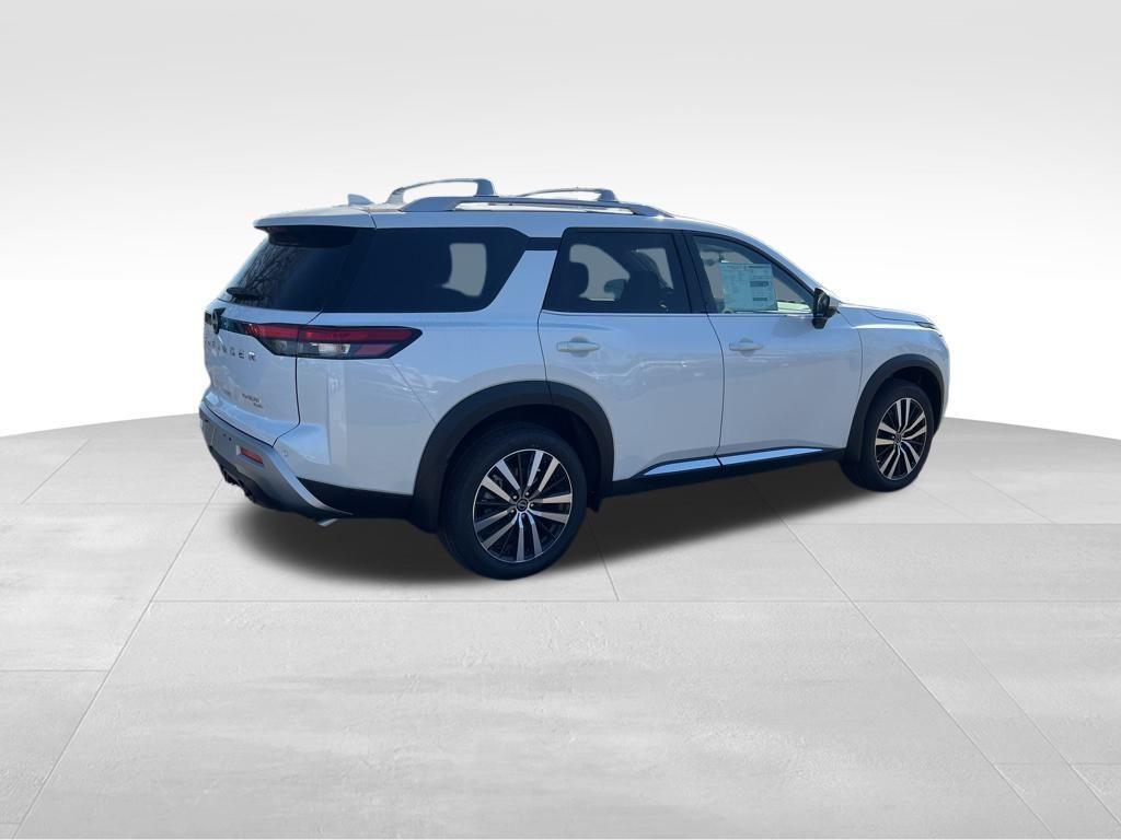 new 2025 Nissan Pathfinder car, priced at $45,128