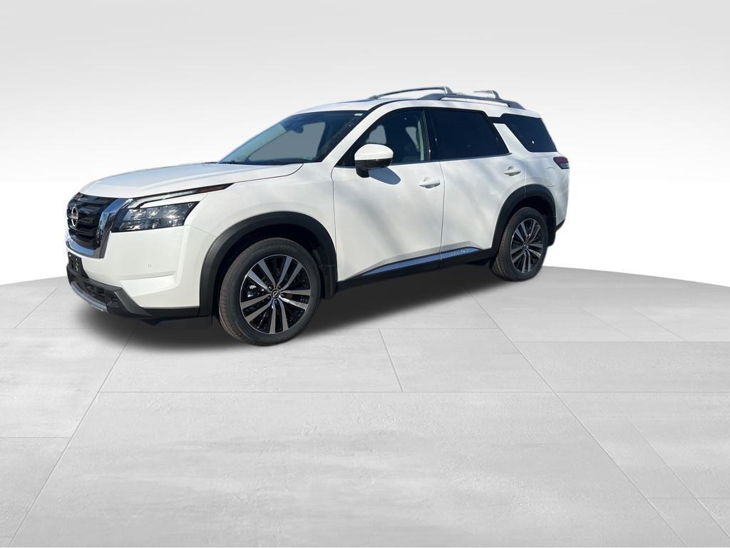 new 2025 Nissan Pathfinder car, priced at $45,128
