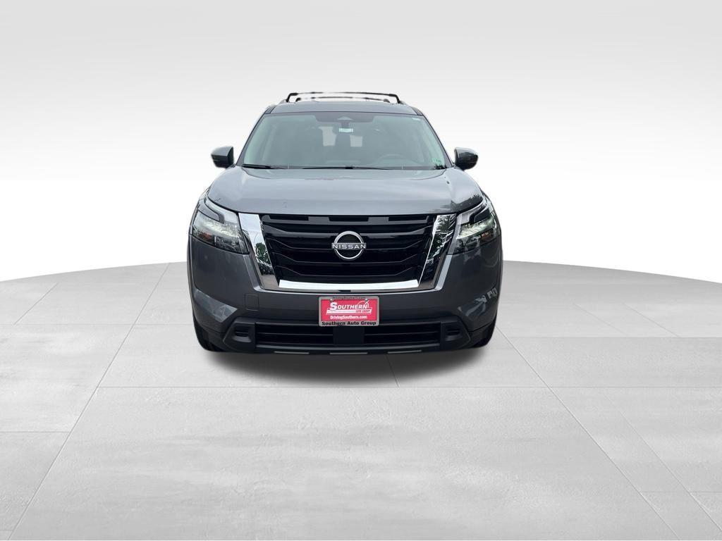 new 2025 Nissan Pathfinder car, priced at $41,657