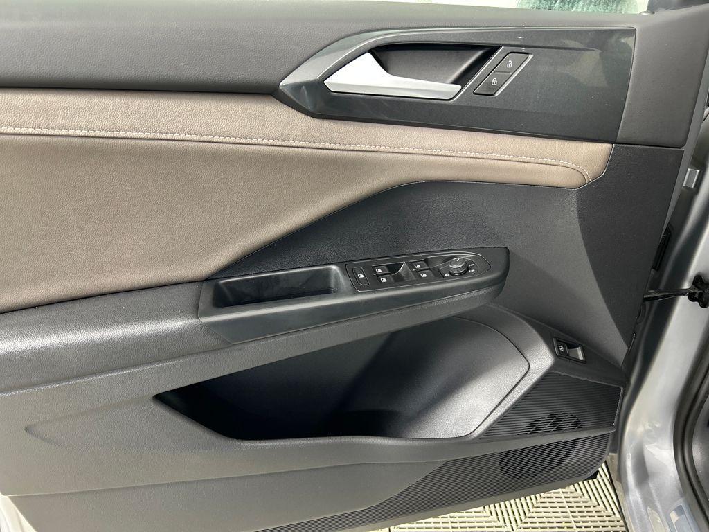 used 2022 Volkswagen Taos car, priced at $20,555