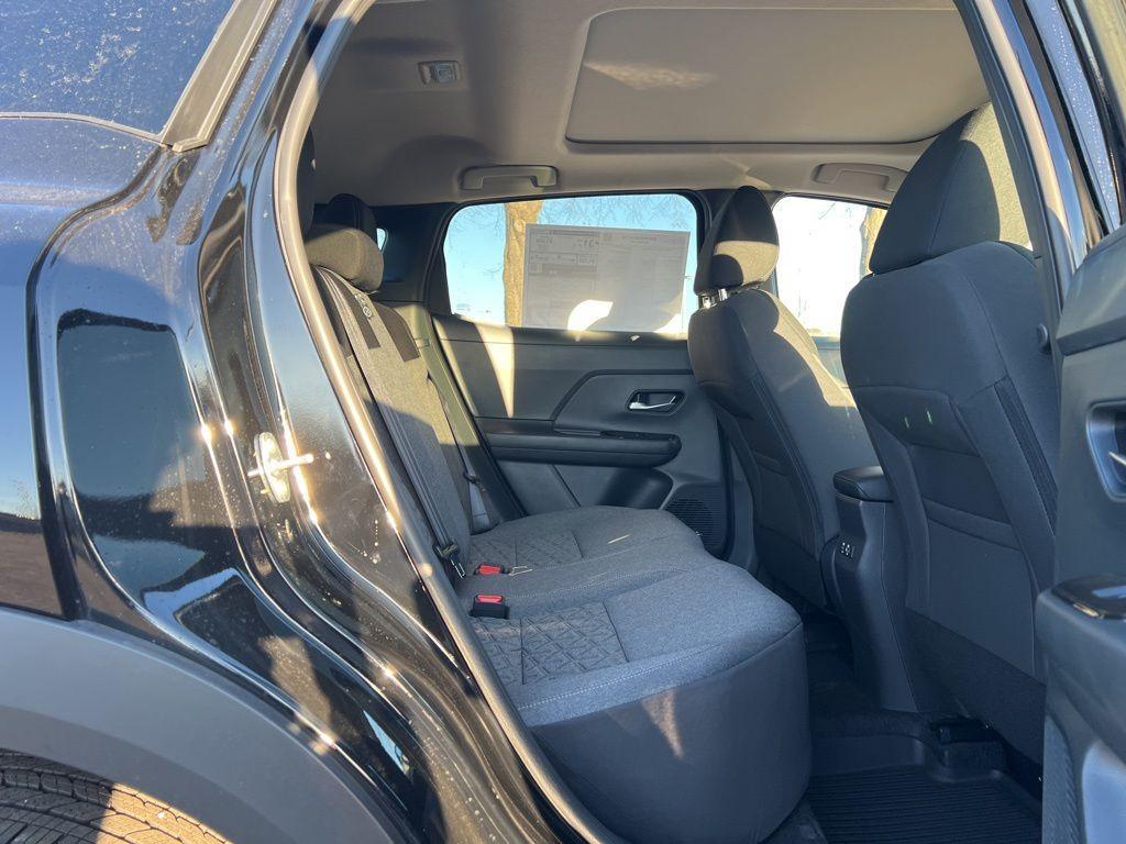 new 2025 Nissan Kicks car, priced at $27,927
