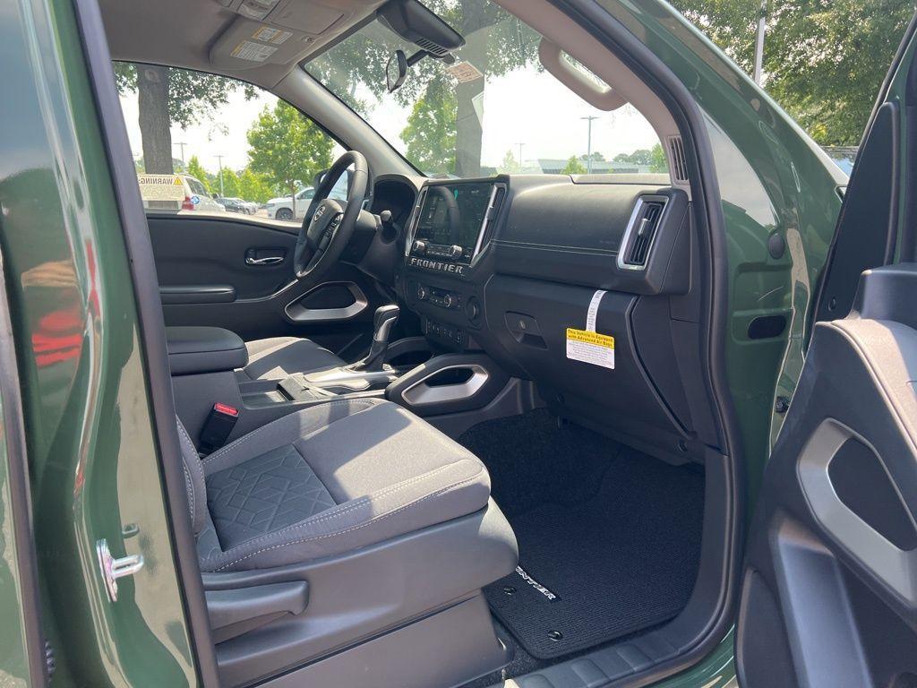 new 2025 Nissan Frontier car, priced at $35,723