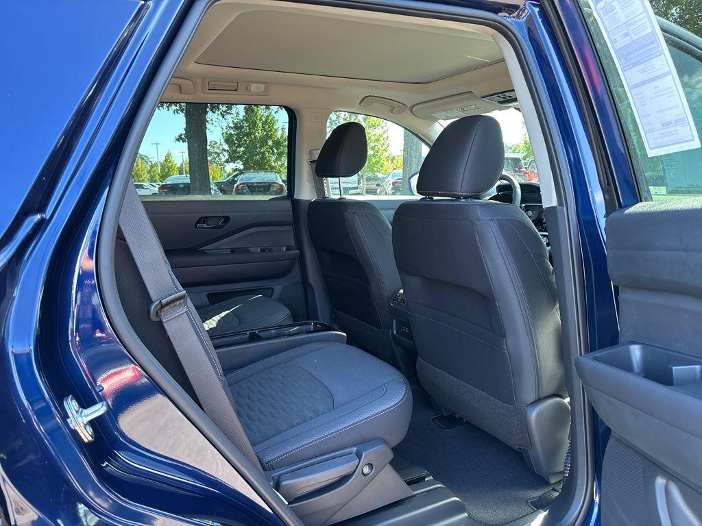 new 2025 Nissan Pathfinder car, priced at $35,319
