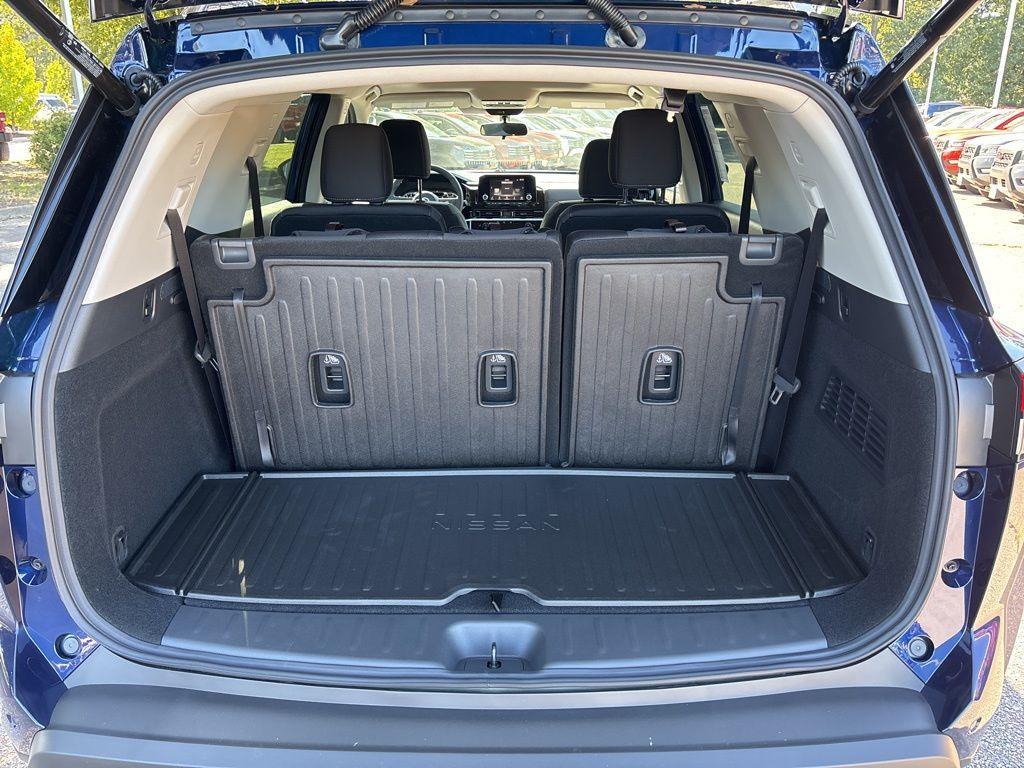 new 2025 Nissan Pathfinder car, priced at $35,319