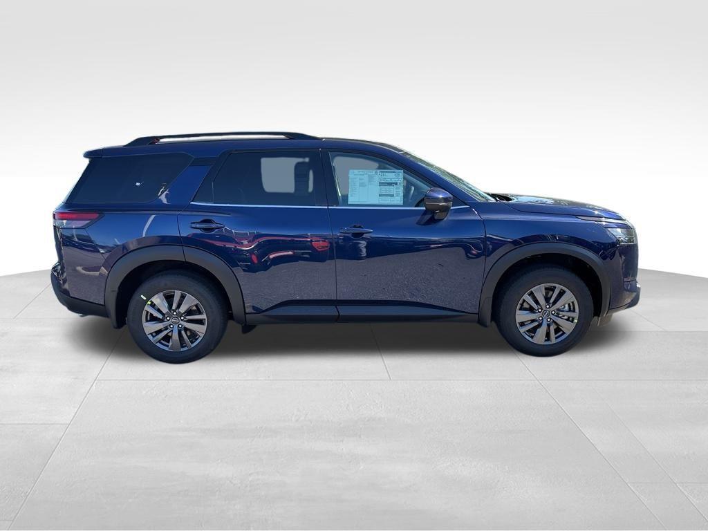 new 2025 Nissan Pathfinder car, priced at $35,319