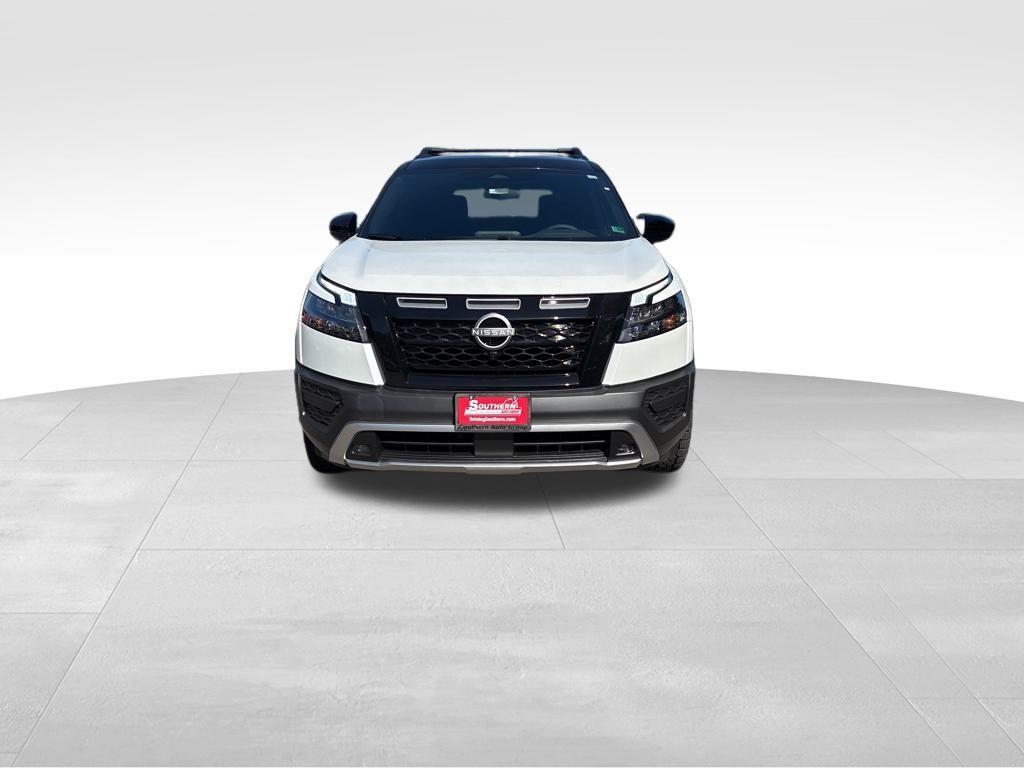new 2025 Nissan Pathfinder car, priced at $42,620