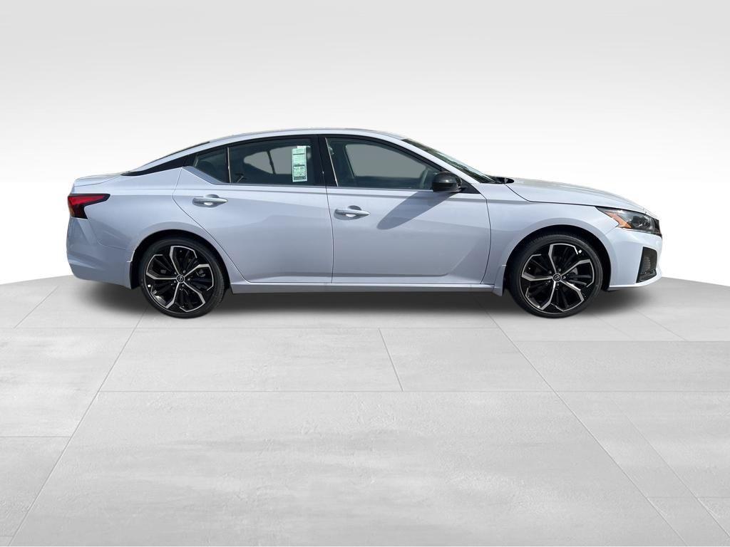 new 2025 Nissan Altima car, priced at $32,980