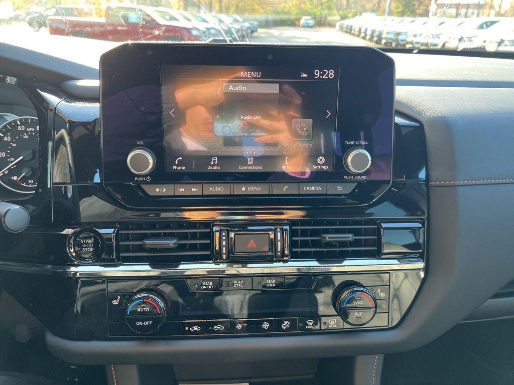 new 2025 Nissan Pathfinder car, priced at $37,800