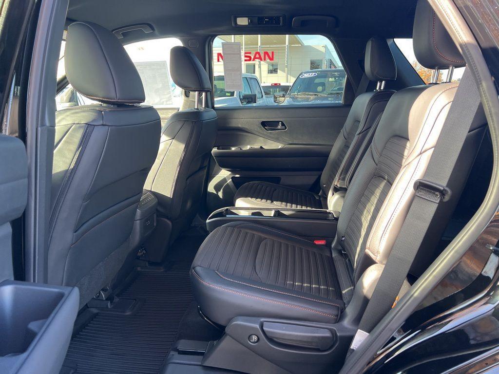 new 2025 Nissan Pathfinder car, priced at $37,800