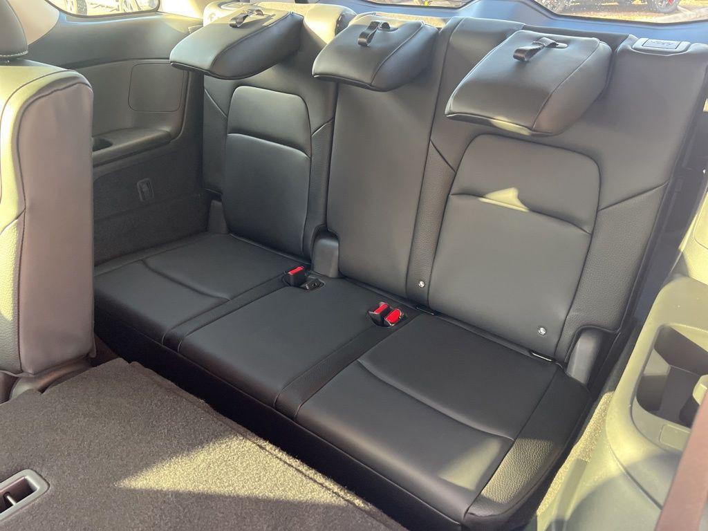 new 2025 Nissan Pathfinder car, priced at $42,476