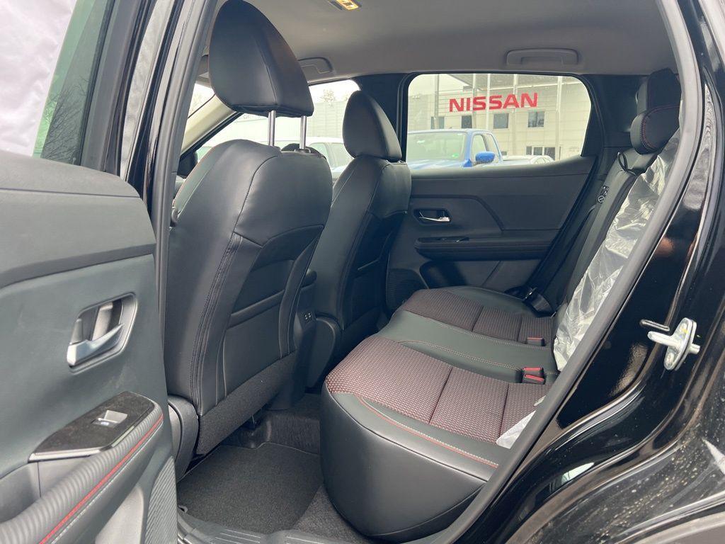 new 2025 Nissan Kicks car, priced at $29,989