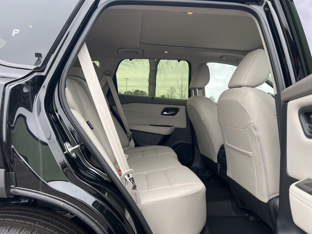 new 2025 Nissan Rogue car, priced at $31,600