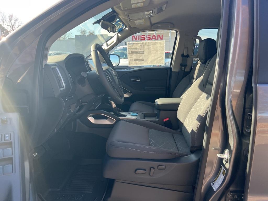 new 2025 Nissan Frontier car, priced at $39,555