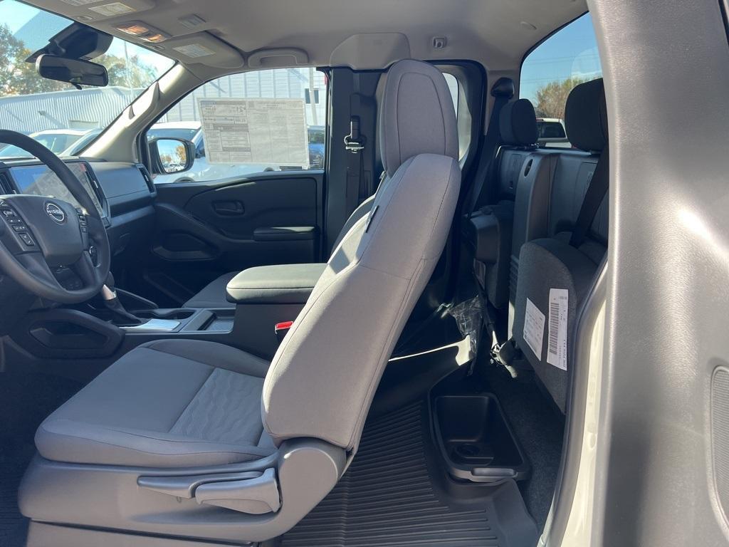 new 2025 Nissan Frontier car, priced at $31,554