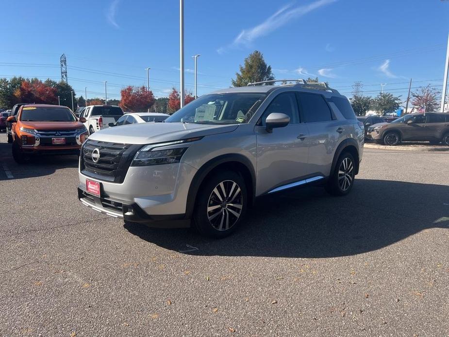 new 2024 Nissan Pathfinder car, priced at $49,770