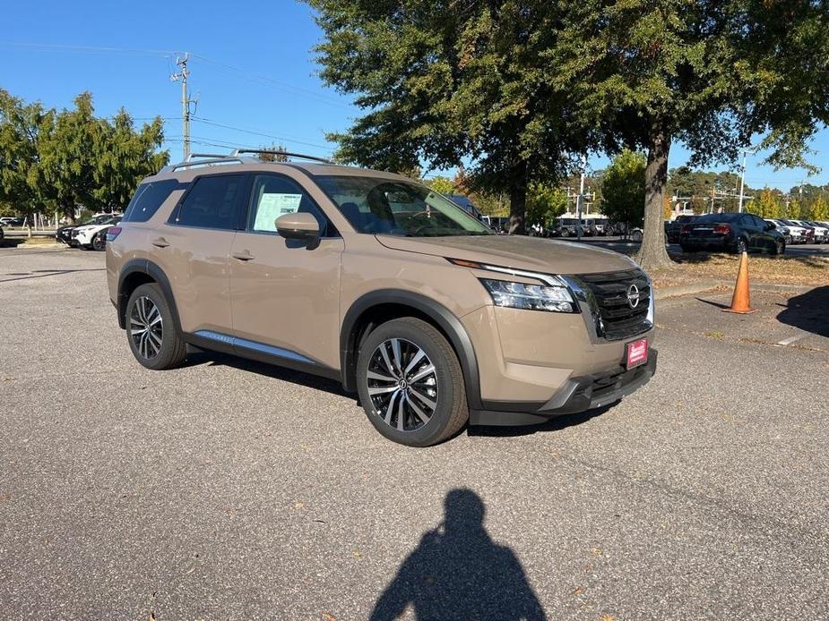 new 2024 Nissan Pathfinder car, priced at $49,516