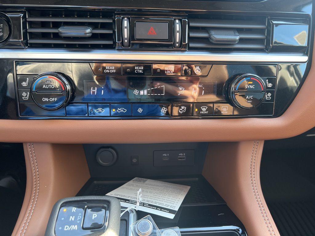 new 2025 Nissan Pathfinder car, priced at $45,741