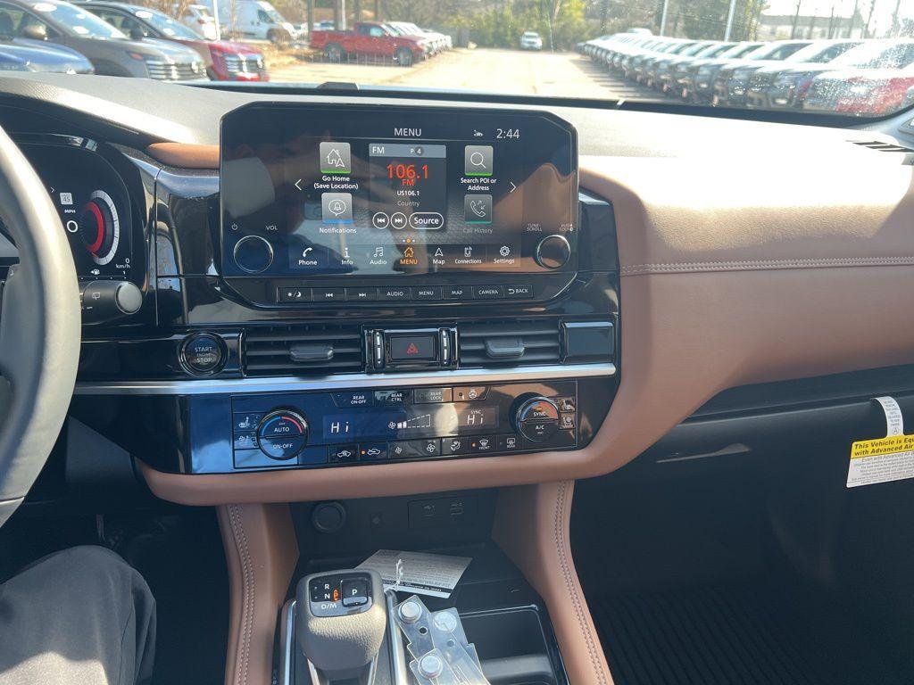 new 2025 Nissan Pathfinder car, priced at $45,741