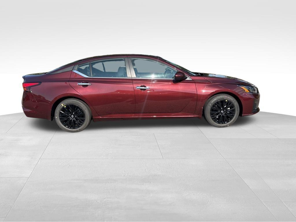 new 2025 Nissan Altima car, priced at $30,555
