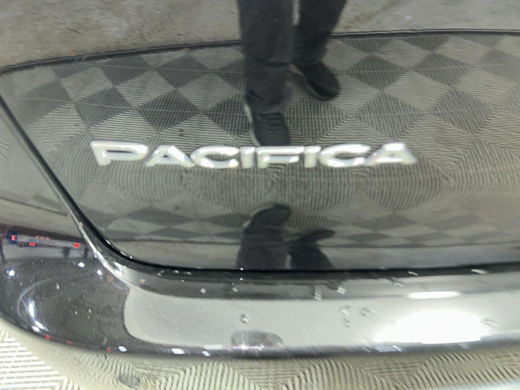 used 2024 Chrysler Pacifica car, priced at $25,750