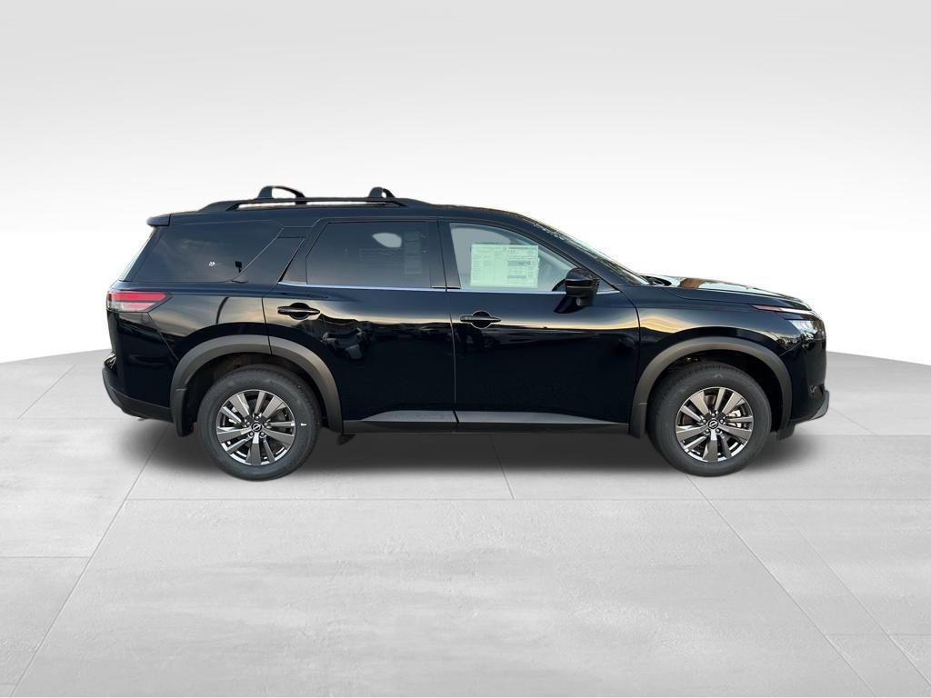 new 2025 Nissan Pathfinder car, priced at $39,962