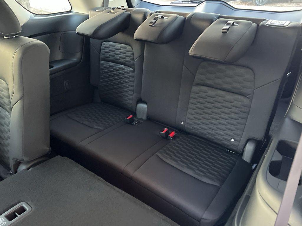 new 2025 Nissan Pathfinder car, priced at $39,962