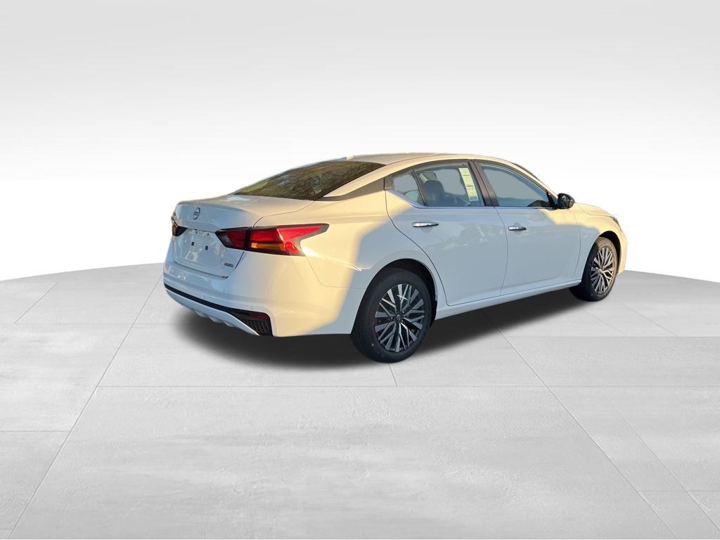 new 2025 Nissan Altima car, priced at $27,469