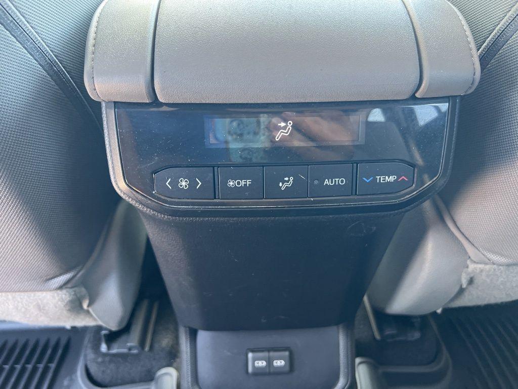 used 2023 Toyota Highlander car, priced at $32,000