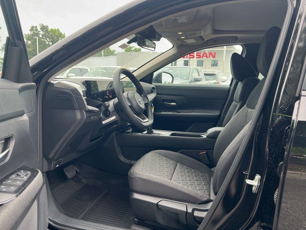 new 2025 Nissan Kicks car, priced at $28,168